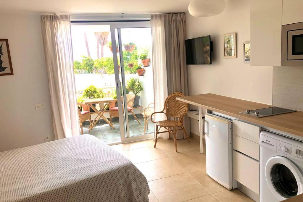 Modern & Spacious Studio Isla, Puerto Del Carmen Tías Buitenkant foto
